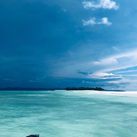 Вилла Le Zahir De L'Ile - Iranja Нуси-Бе Экстерьер фото